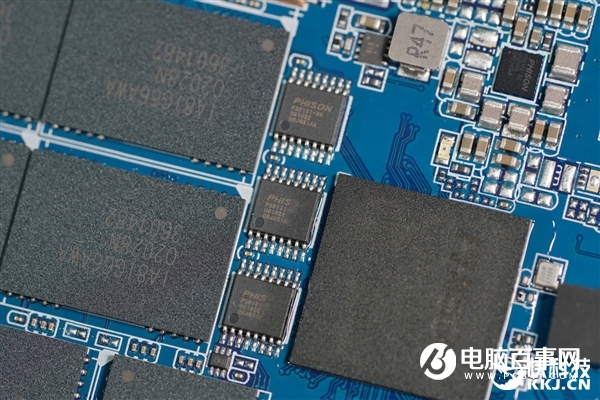 19999元！影馳16TB企業(yè)級SSD拆解圖賞 16顆存儲芯片太壯觀