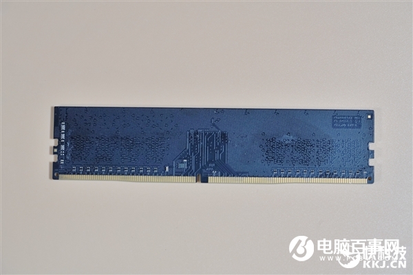 臺電騰龍系列G40圖賞：中國紅 輕松超頻3600M