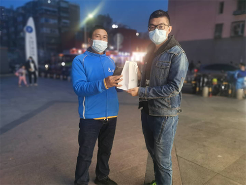華為年度旗艦Mate 40系列京東開售,選擇1小時(shí)達(dá)用戶增長6倍