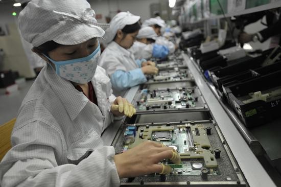 鴻海精密將與亞馬遜 AWS 進(jìn)行車聯(lián)網(wǎng)軟硬整合
