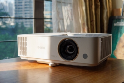 明基TH685家用投影儀 點(diǎn)亮這一刻的快樂