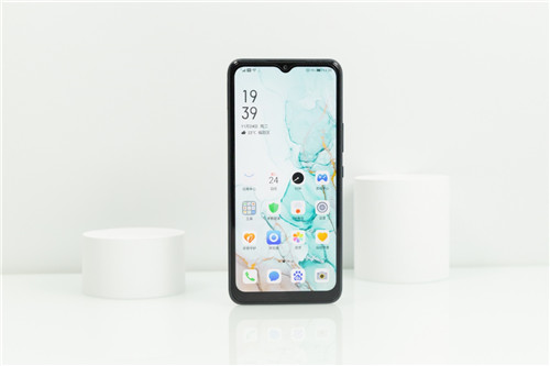 海信5G手機(jī)F50+線下熱銷 全方位守護(hù)親情