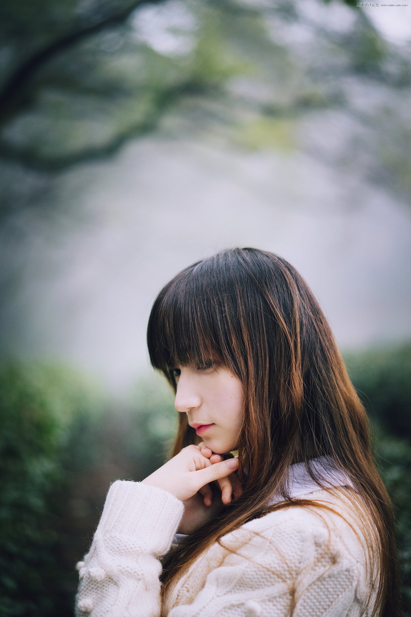 PS調(diào)出外景雨季人像照片清新藝術(shù)效果