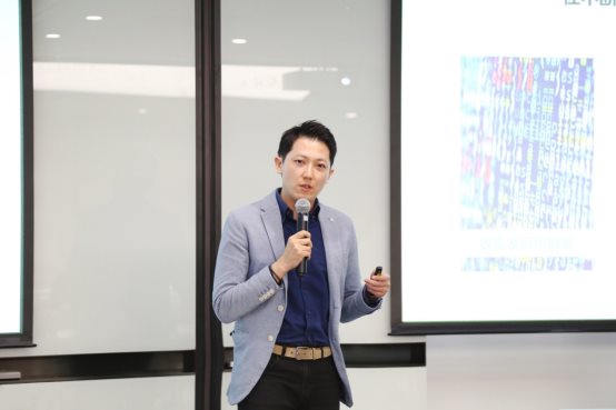 國雙石承泰：知識圖譜融合軟硬廣數(shù)據(jù)，助力企業(yè)制勝營銷
