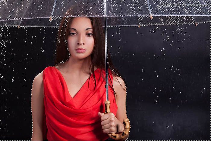 用ps給歐美打傘的人像照片添加夜景效果