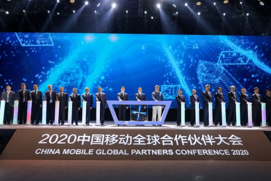 兩大運(yùn)營商已與柔宇合作 5G+柔性電子將讓人機(jī)交互無處不在