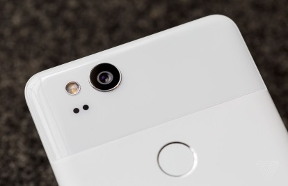 用戶反映谷歌 Pixel 2 等手機(jī)存在嚴(yán)重相機(jī)問題:應(yīng)用出現(xiàn)崩潰或無法運(yùn)行