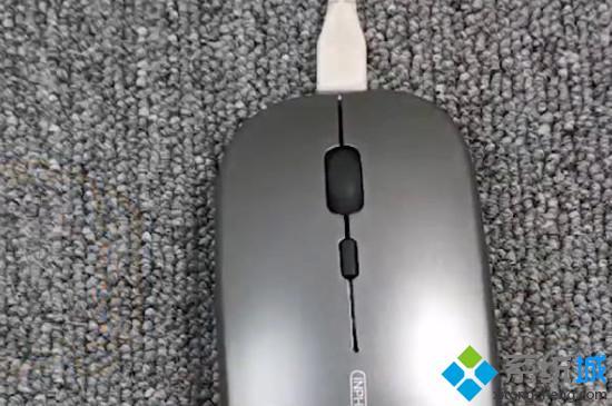 無線鼠標(biāo)怎么充電 無線鼠標(biāo)充滿電的查看方法