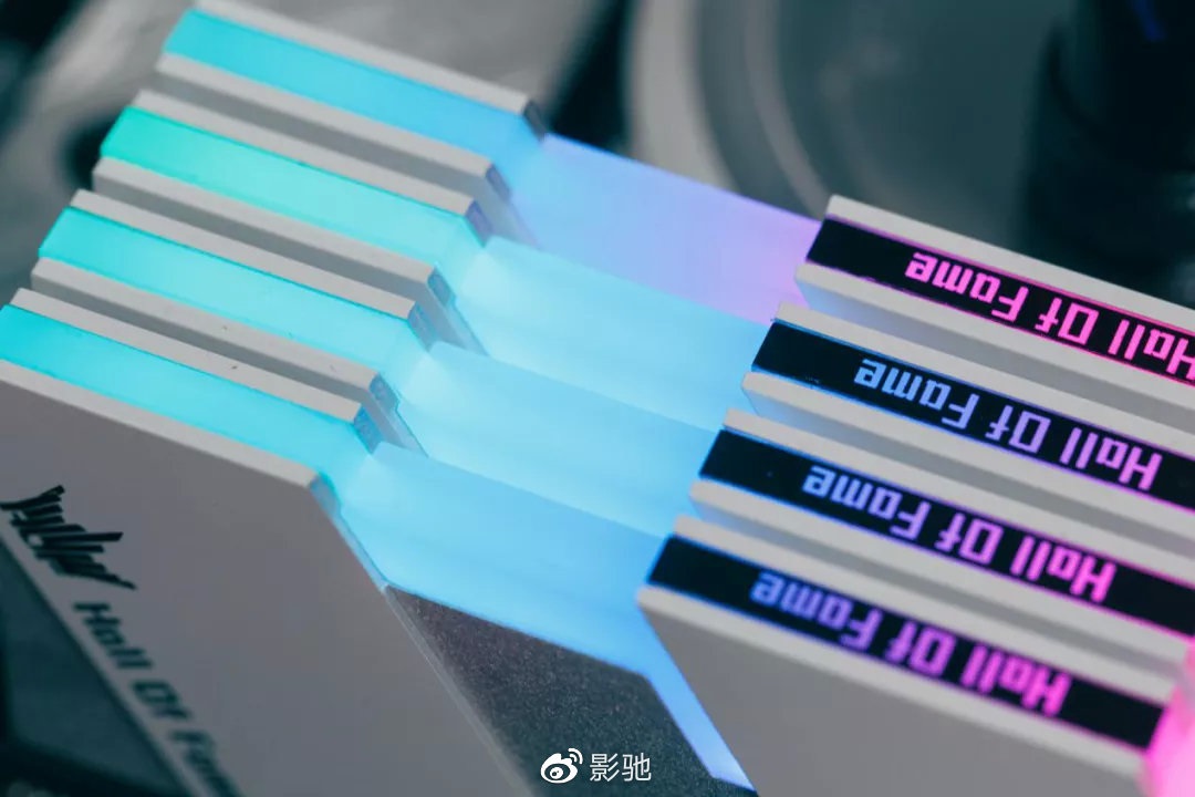 影馳發(fā)布 XMP 內(nèi)存超頻功能測試:游戲幀數(shù)可提升 20% 以上
