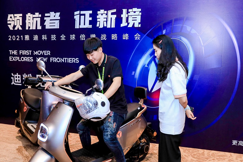 雅迪電動(dòng)車年銷1000萬輛,背后藏著啥秘密
