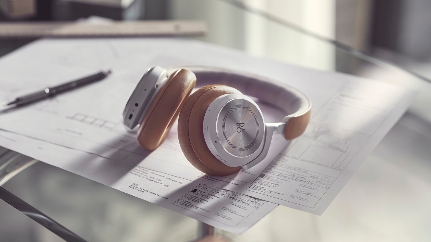 B&amp;O 發(fā)布 Beoplay HX 頭戴降噪耳機，續(xù)航 35 小時