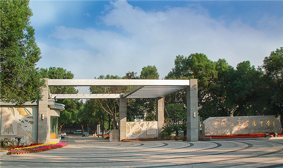 杭州市富陽(yáng)區(qū)教育局：構(gòu)建萬(wàn)兆教育城域網(wǎng)，全方位加速教育信息化
