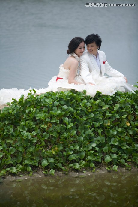 PS調(diào)出湖邊婚紗照片冷色效果