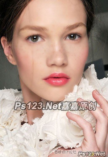 PS給美女臉部精細磨皮和美化