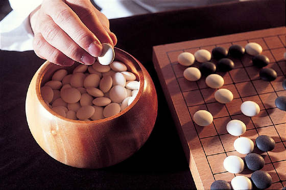 神秘掃地僧橫掃圍棋國手，誰是幕后主使？