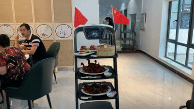 智慧防疫，普渡機器人為疫情防控保駕護航