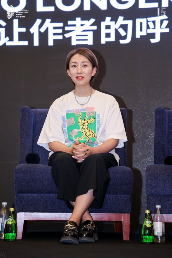 FIRST青年電影展 | 愛奇藝副總裁、電影中心總經(jīng)理宋佳分享網(wǎng)絡(luò)電影市場變化、對青年導演的期待，以及鼓勵多元化內(nèi)容創(chuàng)作