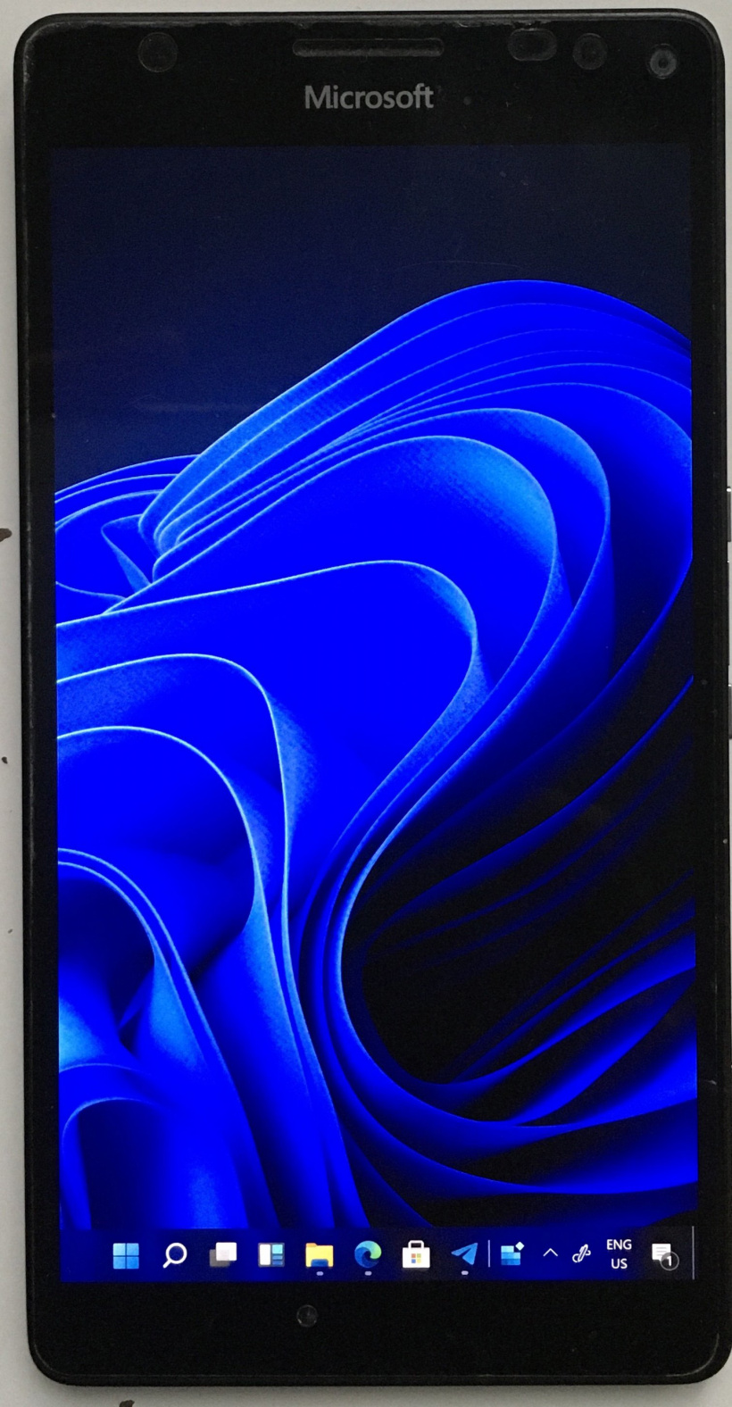 微軟 Lumia 950 XL 刷入 Win11 新進(jìn)展:支持全新電話撥號(hào)器