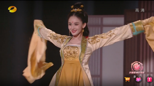 “抖音新潮好物夜”古力娜扎蜀錦裙國風(fēng)舞絕了！背后非遺技藝曝光