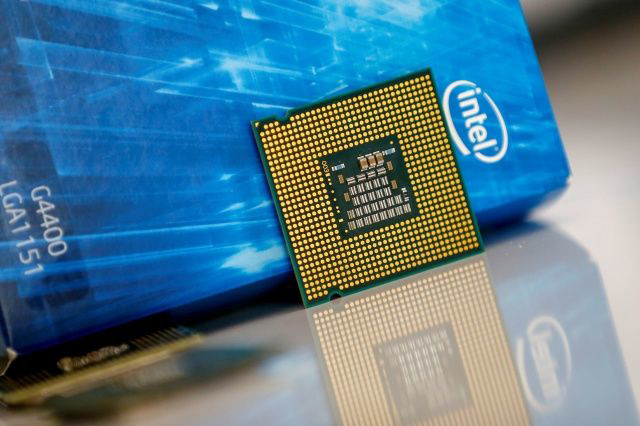 AMD 來勢洶洶,英特爾服務(wù)器 CPU 祭出“價格”殺器