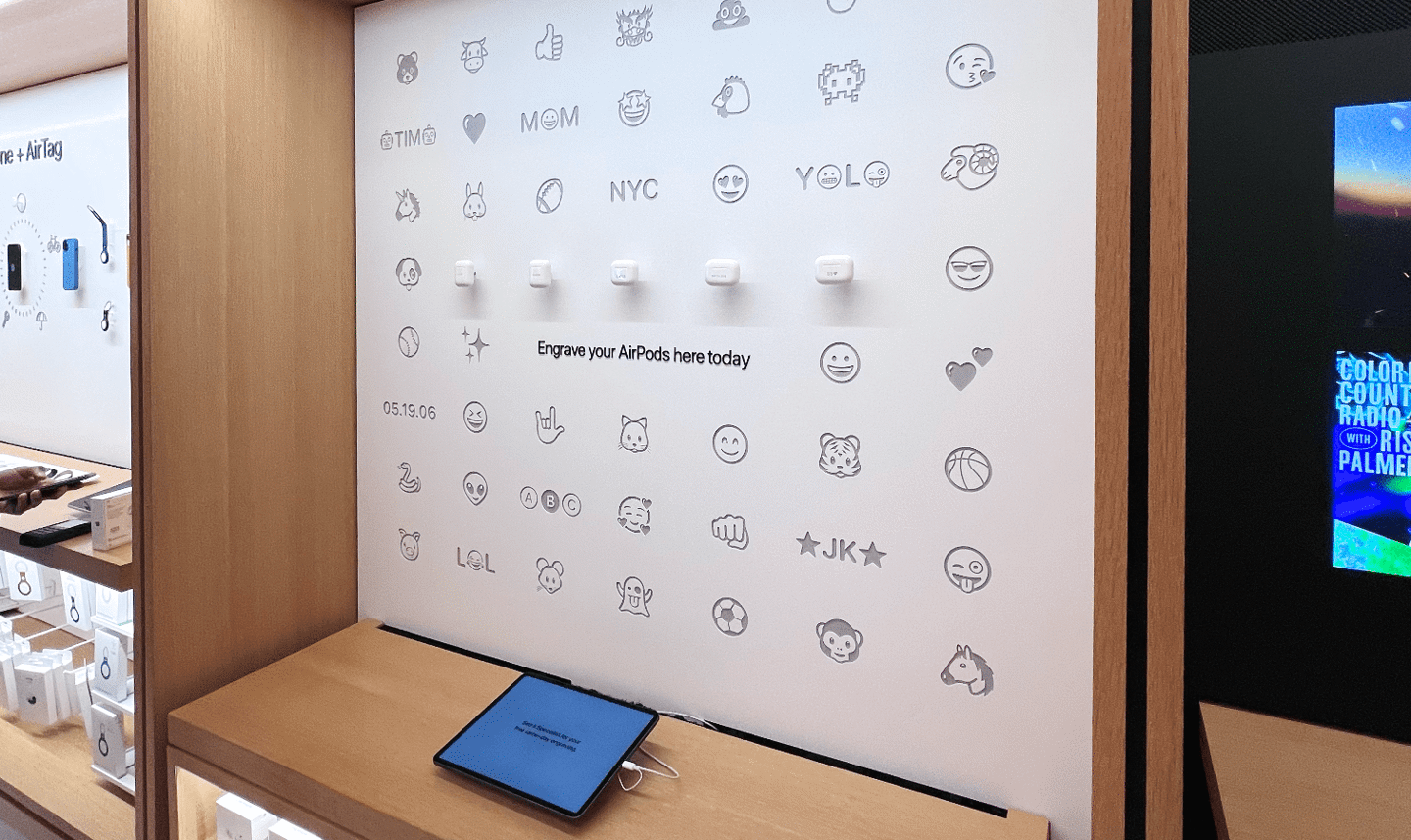 蘋果紐約第五大道 Apple Store 提供當(dāng)日店內(nèi) AirPods 雕刻服務(wù)