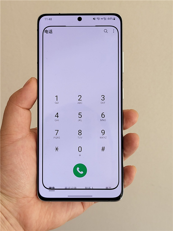 與小米12一樣同為小屏旗艦！三星Galaxy S22曝光：驍龍8平臺、直屏