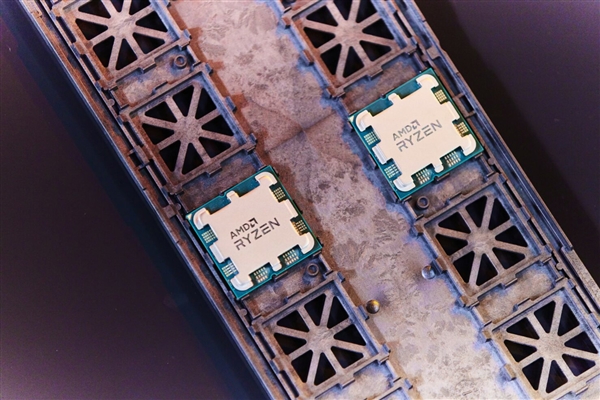 AMD銳龍7000工程版外觀參數(shù)首曝:將有16核/8核雙版本