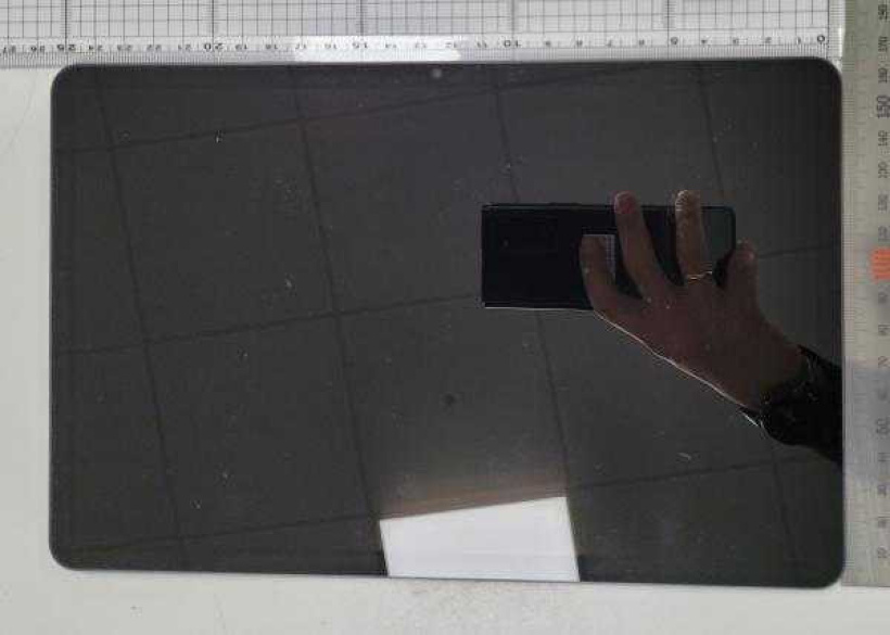 三星 Galaxy Tab S8 / S8+/S8 Ultra 真機(jī)圖現(xiàn)身：搭載驍龍 8，屏幕最大 14.6 英寸