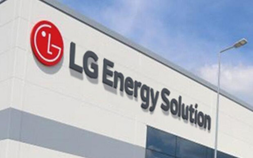 LG 新能源簽下 70 萬(wàn)噸干鋰精礦采購(gòu)訂單，可生產(chǎn)約 250 萬(wàn)輛電動(dòng)汽車所需電池