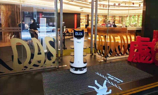守望相助，馳援香港，普渡科技無(wú)償向香港捐贈(zèng)多臺(tái)機(jī)器人