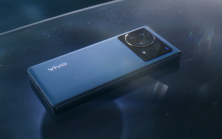 vivo X Fold 折疊屏手機(jī)宣傳視頻公布：方圓天階設(shè)計(jì)，超感折疊巨幕