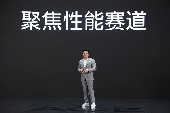 一加李杰：與 OPPO 融合后，新機(jī)可一夜覆蓋一萬門店