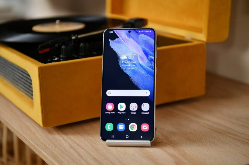 Q1 全球智能手機(jī) AMOLED 面板出貨約 1.52 億片，三星顯示、京東方、LG Display 前三